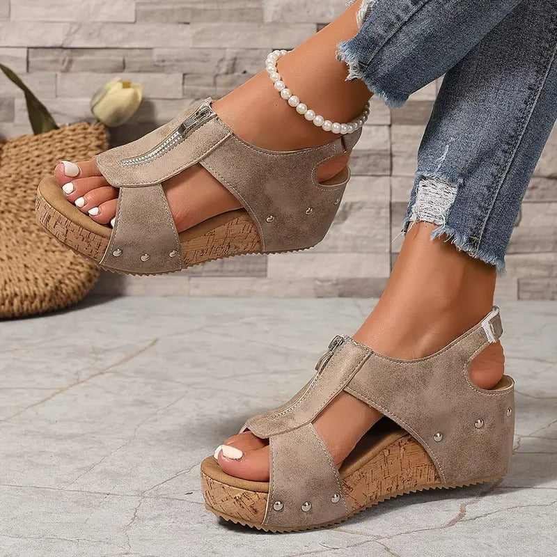 Camila™ - Stylische Retro Keilsandalen